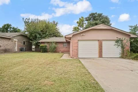 904 Glenwood Dr, Yukon, OK 73099