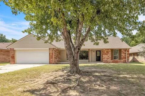 11504 Buckingham Ct, Yukon, OK 73099