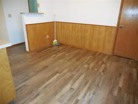 Living - 411 S A St, Davis, OK 73030 photo 6 of 6