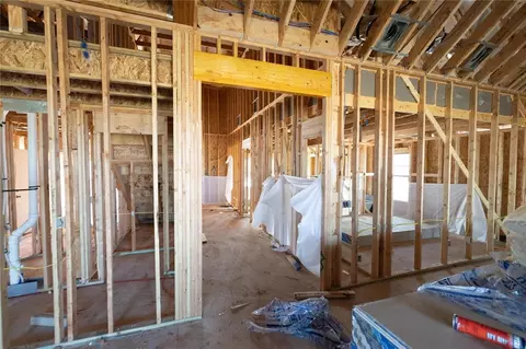 3304 Broadmoore Dr, Moore, OK 73160 photo 2