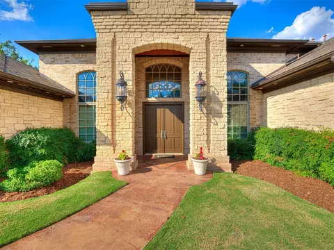 2777 NW 222nd St, Edmond, OK 73025