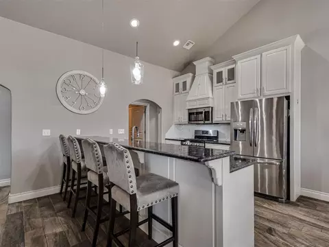 15243 Red Stone Rd, Choctaw, OK 73020