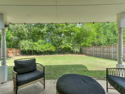 Exterior - 1033 Mockingbird Ln, Norman, OK 73071 photo 6 of 6