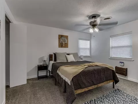 Bedroom - 1033 Mockingbird Ln, Norman, OK 73071 photo 7 of 9