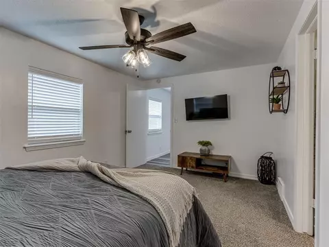 Bedroom - 1033 Mockingbird Ln, Norman, OK 73071 photo 6 of 9