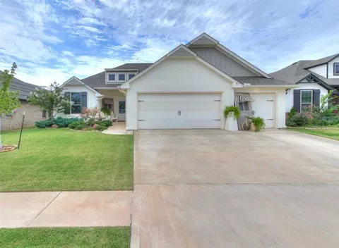 8304 NW 163rd St, Edmond, OK 73013