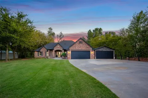 949 County Street 2932, Tuttle, OK 73089