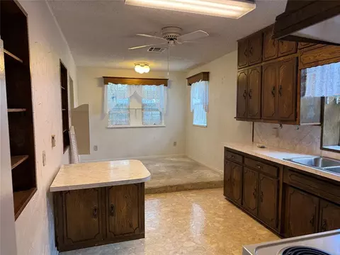 Kitchen - 818 Elm St, Altus, OK 73521 photo 1 of 2