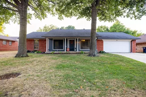 18 N Gilpin Ave, Shawnee, OK 74804