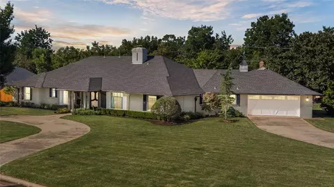 8327 Glenwood Ave, Oklahoma City, OK 73114
