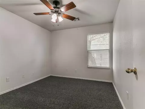 Bedroom - 1209 Briar Patch Way, Norman, OK 73071 photo 5 of 7