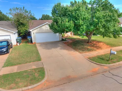 View/Area - 1209 Briar Patch Way, Norman, OK 73071 photo 5 of 6