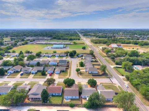 View/Area - 1209 Briar Patch Way, Norman, OK 73071 photo 3 of 6