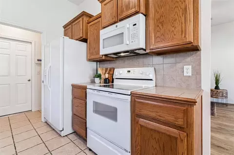 521 Apache Gate Dr, Yukon, OK 73099 photo 12