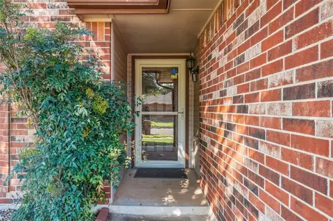 521 Apache Gate Dr, Yukon, OK 73099 photo 3