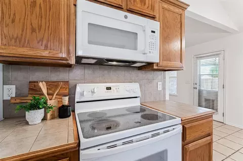 521 Apache Gate Dr, Yukon, OK 73099 photo 13