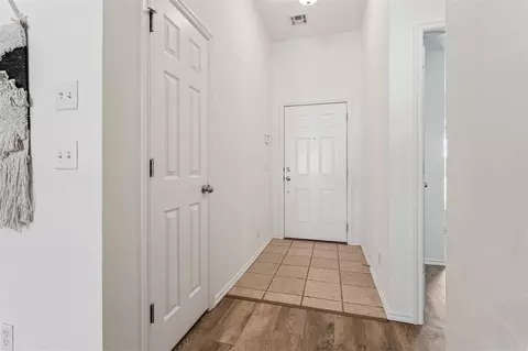 521 Apache Gate Dr, Yukon, OK 73099 photo 4