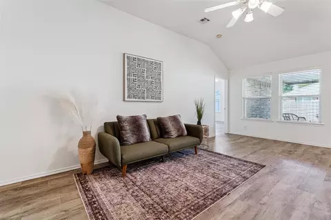 521 Apache Gate Dr, Yukon, OK 73099 photo 9