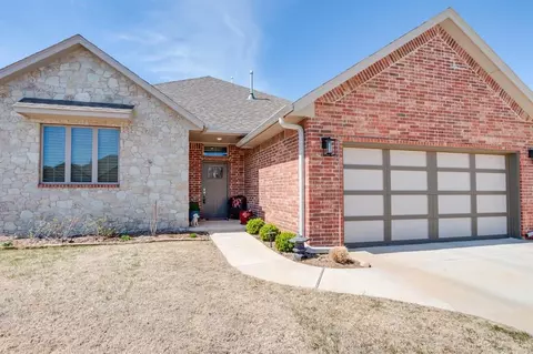 7921 Lillas Way, Yukon, OK 73099