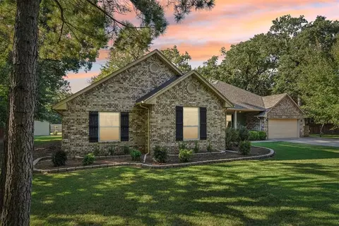 7818 NW 8th St, Oklahoma City, OK 73127