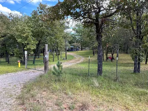 1001 Red Rock Rd, Norman, OK 73026