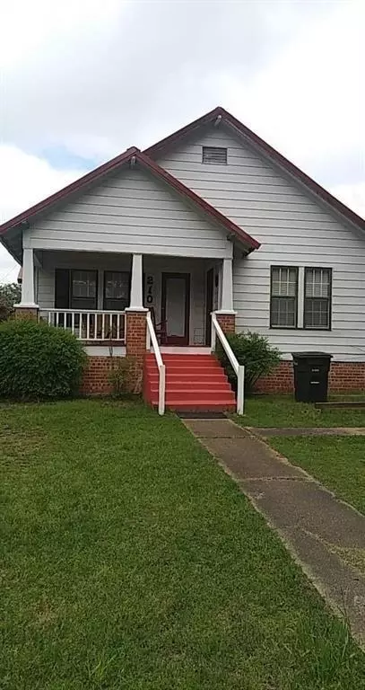 210 NE Allen St, Broken Bow, OK 74728