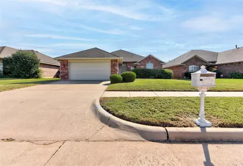7604 Sandlewood Dr, Oklahoma City, OK 73132