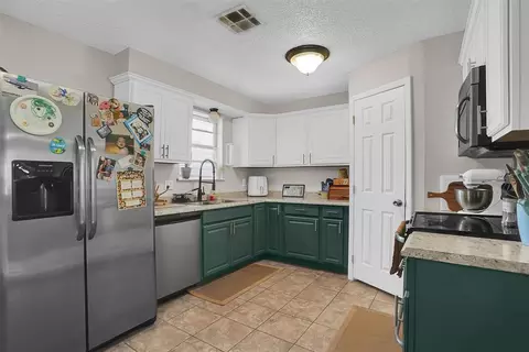 Kitchen - 1229 E Ridgecrest Rd, Altus, OK 73521 photo 1 of 4