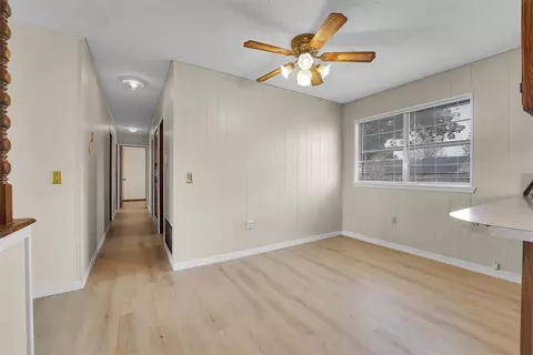 1101 Smith St, Hammon, OK 73650 photo 8