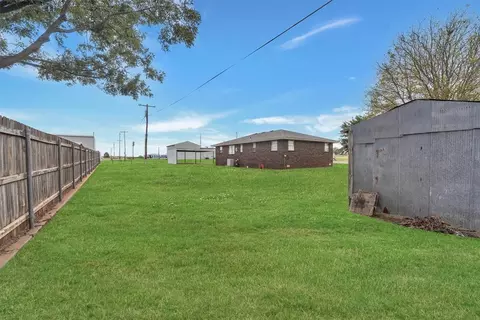 1101 Smith St, Hammon, OK 73650 photo 22