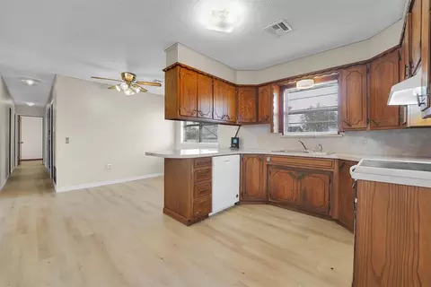 1101 Smith St, Hammon, OK 73650 photo 10