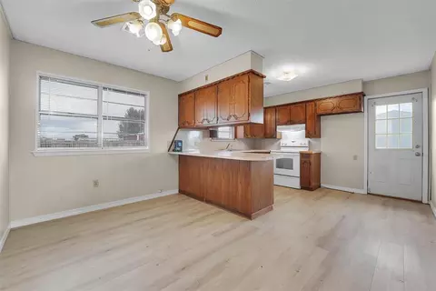 1101 Smith St, Hammon, OK 73650 photo 7