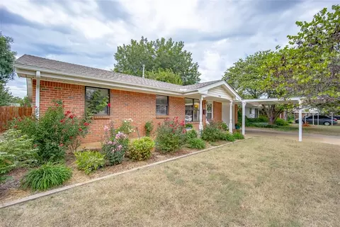 324 Thompson Dr, Norman, OK 73069