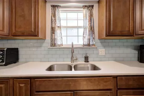 Kitchen - 2308 Fox Ave, Moore, OK 73160 photo 2 of 4
