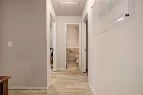 Entry Way - 2308 Fox Ave, Moore, OK 73160 photo 1 of 2