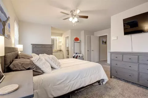 Bedroom - 2308 Fox Ave, Moore, OK 73160 photo 8 of 9