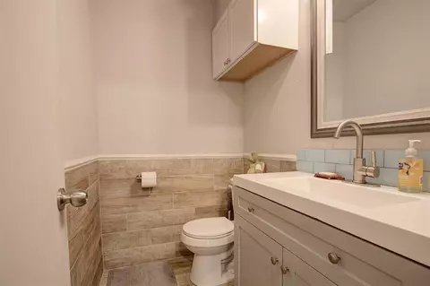 Bath - 2308 Fox Ave, Moore, OK 73160 photo 7 of 7