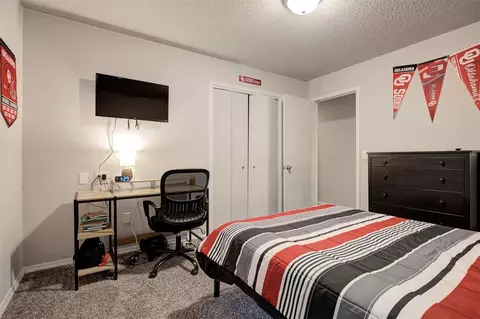 Bedroom - 2308 Fox Ave, Moore, OK 73160 photo 4 of 9