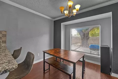 Dining - 701 Hayes St, Altus, OK 73521 photo 2 of 2