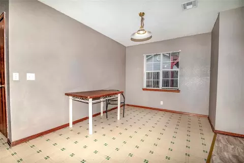 Dining - 511 W 5th St, Stroud, OK 74079 photo 1 of 1