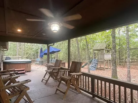 Exterior - 616 Southern Hills Rd, Broken Bow, OK 74728 photo 3 of 9