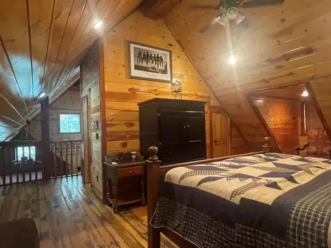 Bedroom - 616 Southern Hills Rd, Broken Bow, OK 74728 photo 4 of 4