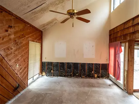 Living - 2222 7th St, Prague, OK 74864 photo 1 of 4