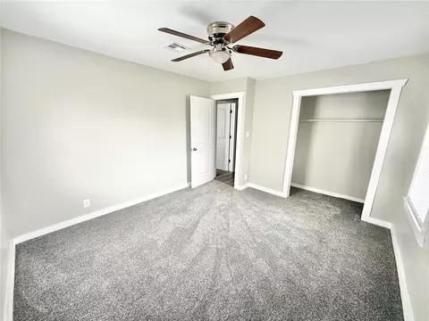 Bedroom - 915 E Hickory St, Altus, OK 73521 photo 5 of 5