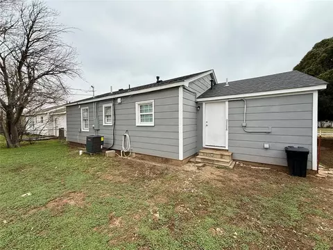 Other - 915 E Hickory St, Altus, OK 73521 photo 5 of 5