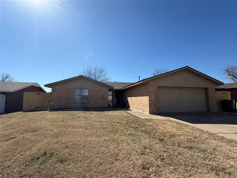 6110 SW Oak Cliff Ave, Lawton, OK 73505