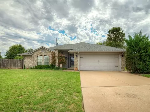 10200 Pinckney Ct, Oklahoma City, OK 73162