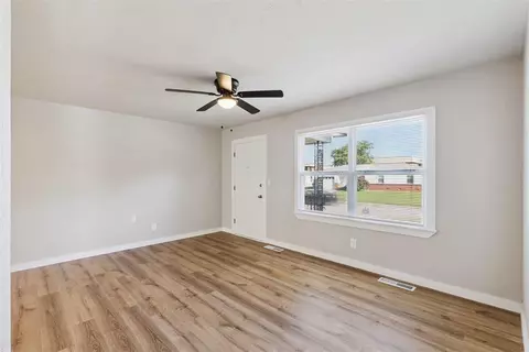 Living - 7012 NW 62nd St, Bethany, OK 73008 photo 4 of 4