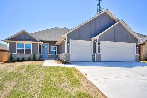 3018 Hollow Crest Ln, Norman, OK 73071