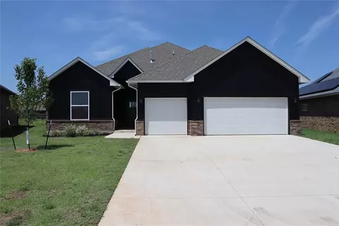 10617 Little Sallisaw Creek Dr, Yukon, OK 73099